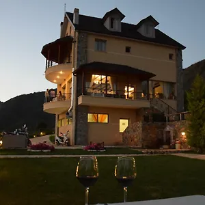 Sofra E Shpatit Hotel Elbasan